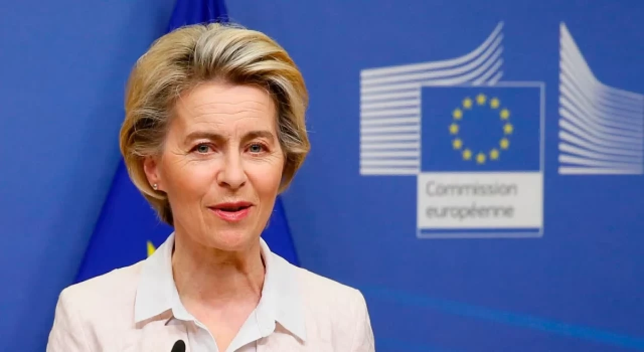 Avrupa Komisyonu Başkanı von der Leyen, Davos’ta Ukrayna için söz aldı: ”Sürekli silah tedarikine ihtiyaçları var”