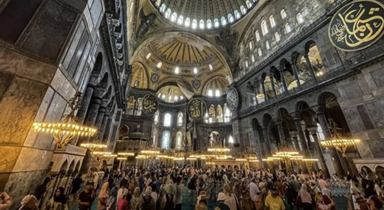 Ayasofya'da yeni düzenlemeyle yoğunluk azaldı