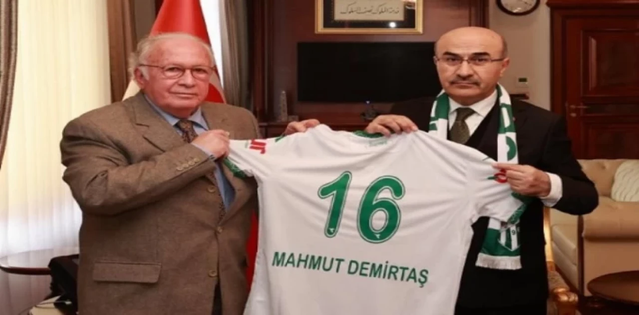 Bursaspor Yönetim Kurulu, Vali Demirtaş’ı ziyaret etti