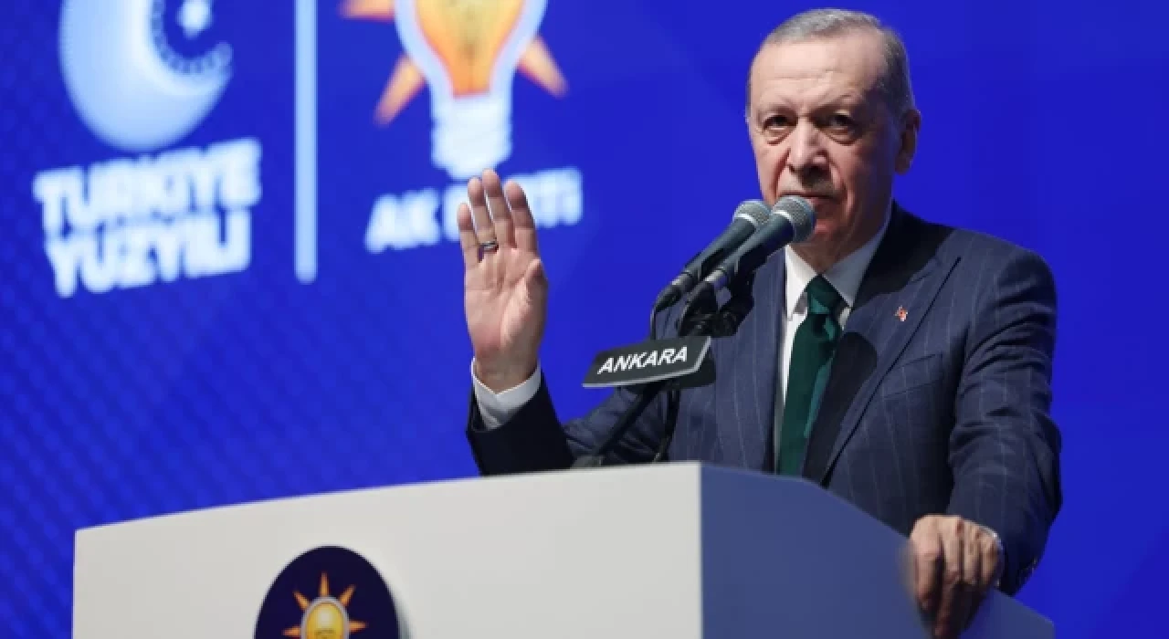 Cumhurbaşkanı Erdoğan 48 ilin belediye başkan adaylarını açıkladı