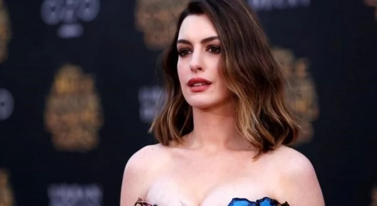 Dünyaca ünlü oyuncu Anne Hathaway'den greve destek: Fotoğraf çekimini terk etti