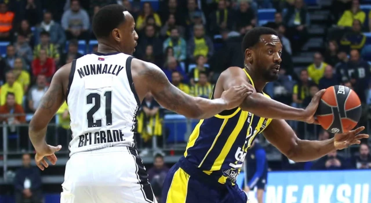 Fenerbahçe'ye bir sakatlık haberi de basketboldan!