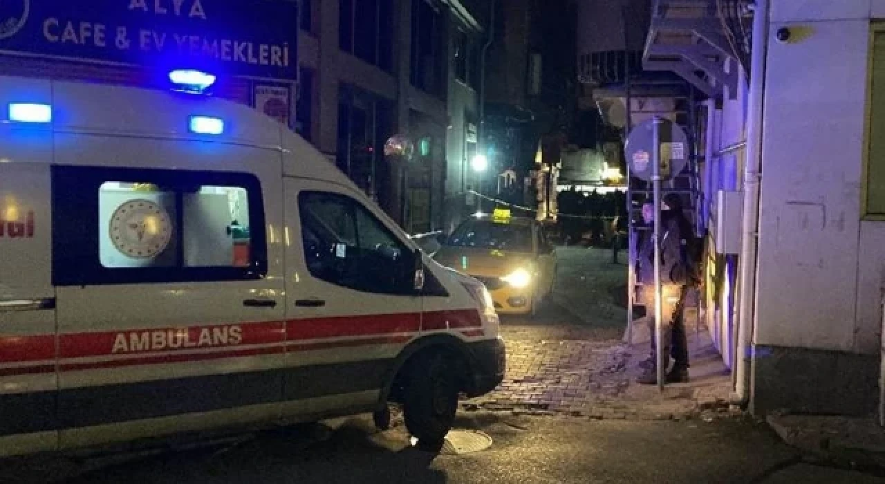 Gece kulübünde silahlı çatışma: 2’si polis 5 yaralı