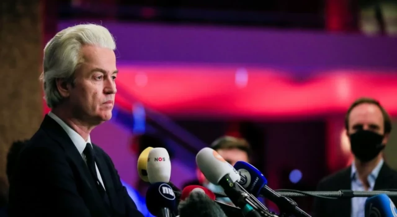 Hollanda'nın sağcı lideri Wilders ”İslam’ın yasaklanması” önerisinde geri adım attı