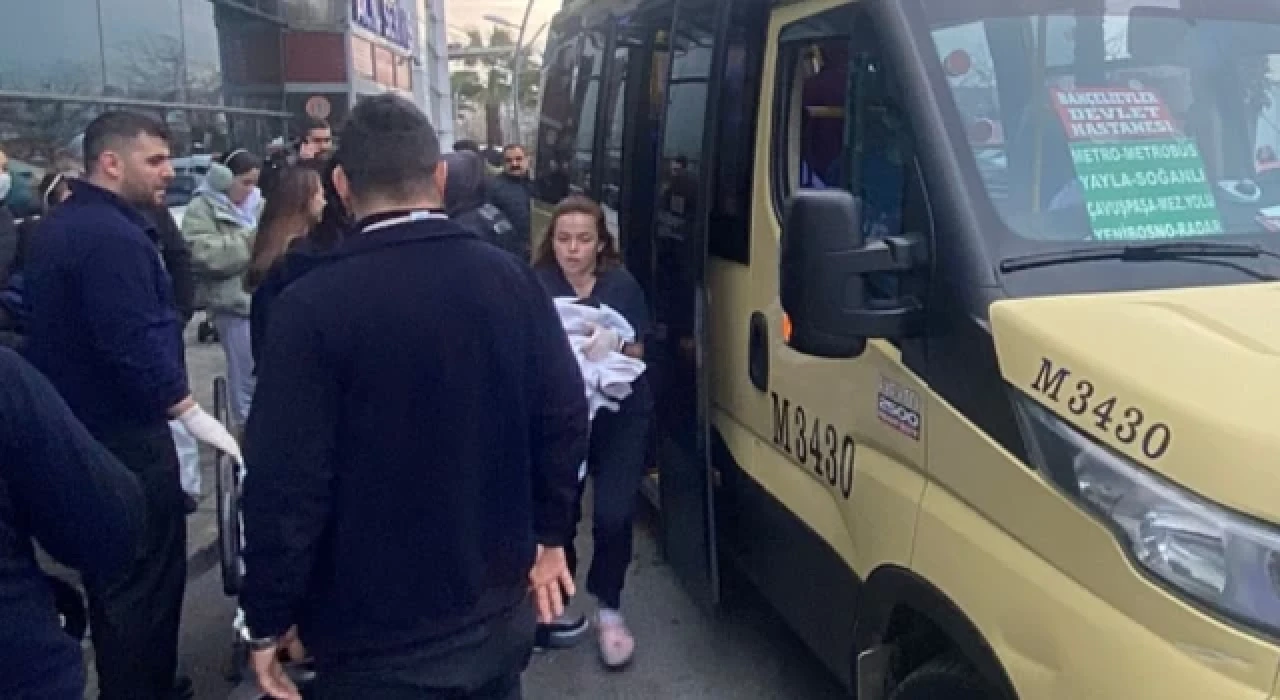 İstanbul'da minibüste doğum: Bir bebekle bindik iki bebekle indik