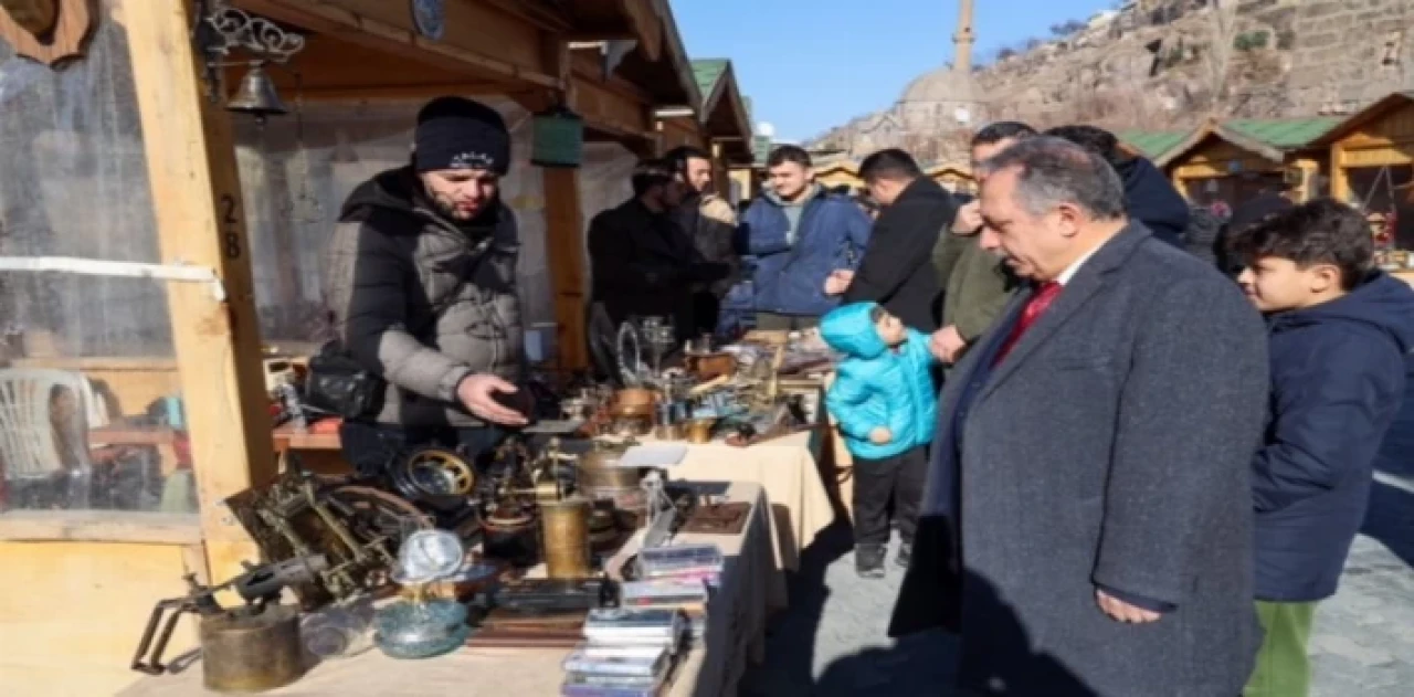 Kayseri Talas’ta Antika Pazarı’na yoğun ilgi