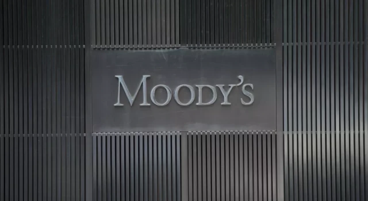 Moody's, Türkiye'nin kredi görünümünü yükseltti