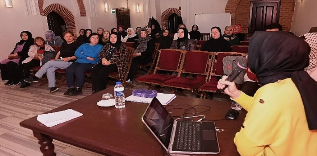 Osmangazi’de vatandaşlara sağlık okur yazarlığı eğitimleri