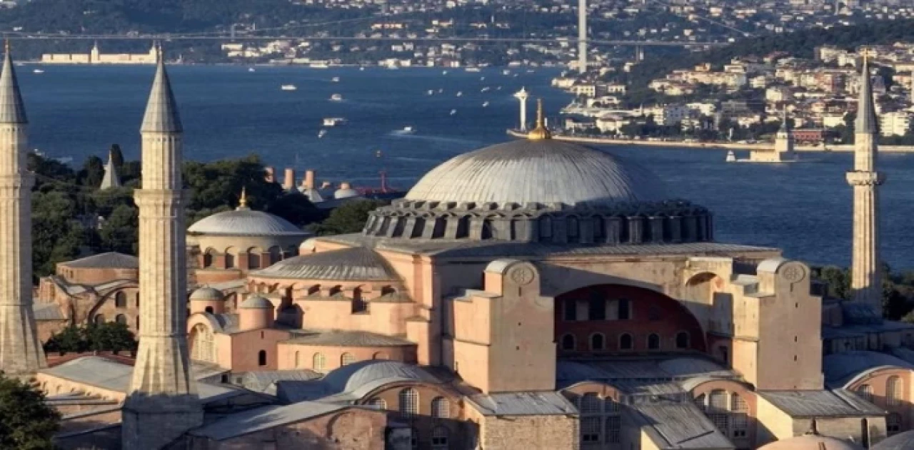 Yabancı turistler için Ayasofya’ya giriş 25 Avro oldu