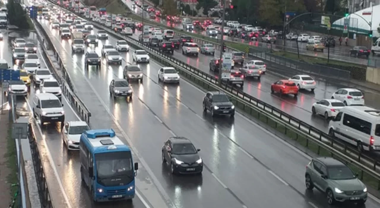 İstanbul'da trafik yoğunluğu yüzde 81'e çıktı