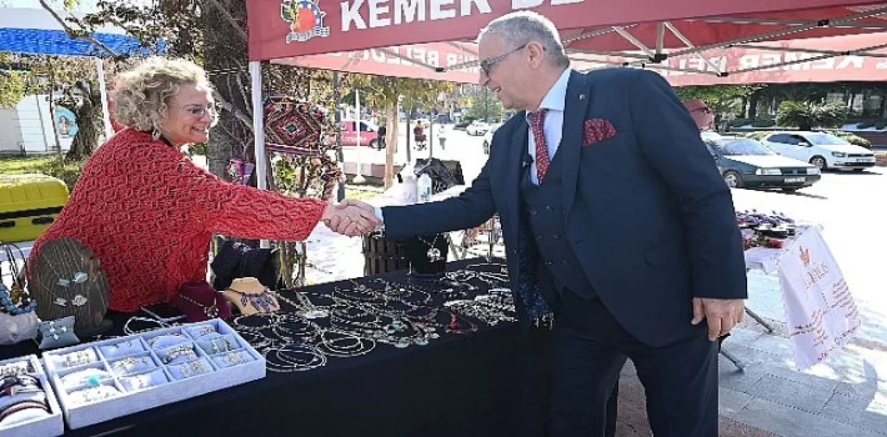 Kemer’de üreten ev hanımları kermesi yapıldı