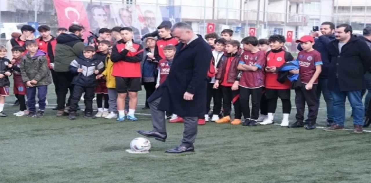 Minik futbolcular Başkan Büyükakın ile buluştu