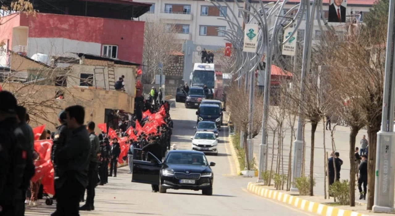 Erdoğan'ın koruma ekibi kaza yaptı: 1 polis şehit, yaralılar var