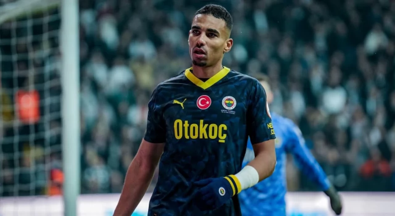 Fenerbahçeli Djiku, olaylı Trabzonspor maçında yaşananları Fransız basınına yorumladı: Her oyuncu her statta kutlama yapar