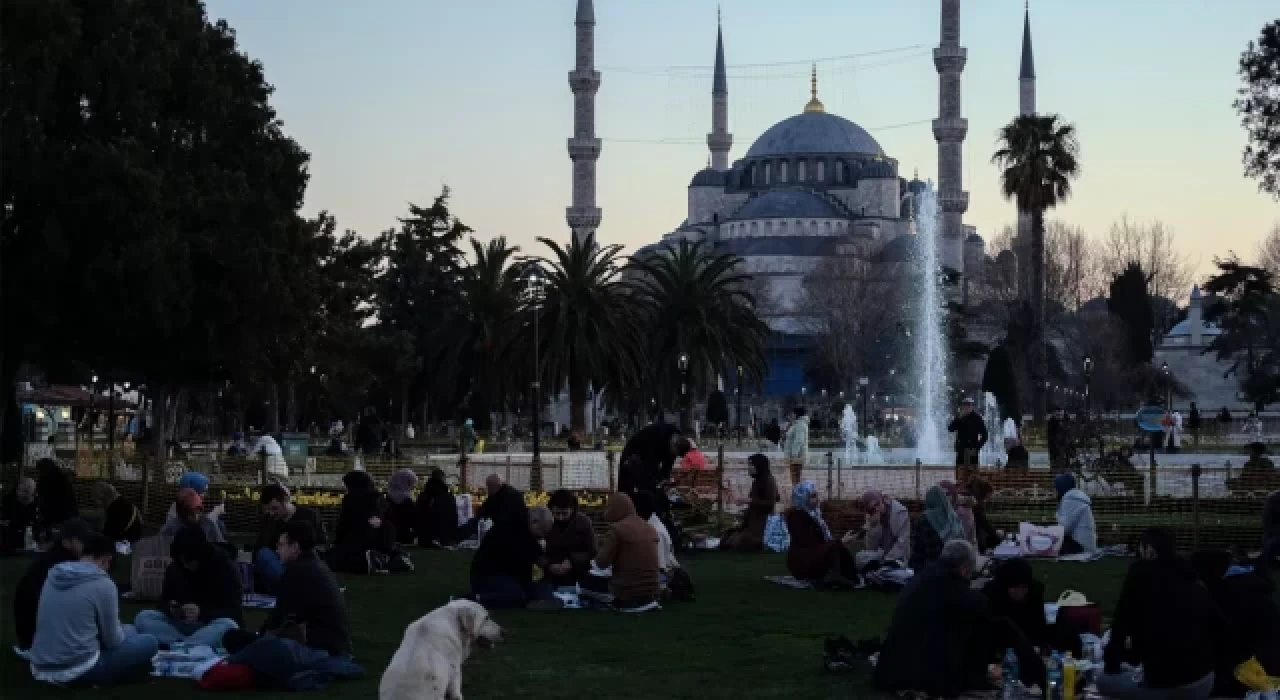 Ramazanın ilk iftarı bugün yapılacak