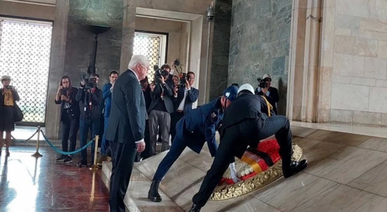 Almanya Cumhurbaşkanı Steinmeier Anıtkabir’i ziyaret etti