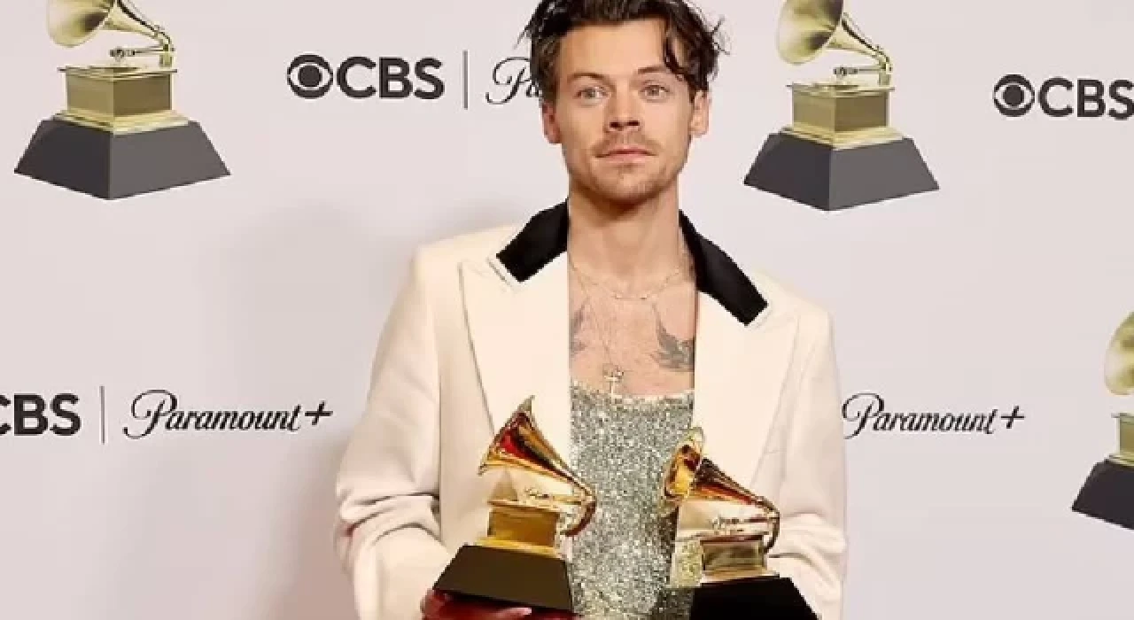 Harry Styles’a bir ayda 8 bin mektup yazan hayranına hapis cezası