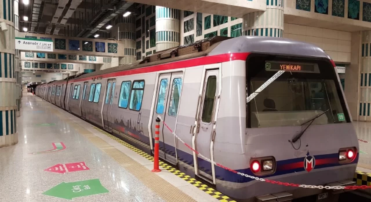 M2 Yenikapı-Hacıosman metro hattında Taksim istasyonu, intihar girişimi nedeniyle kapatıldı