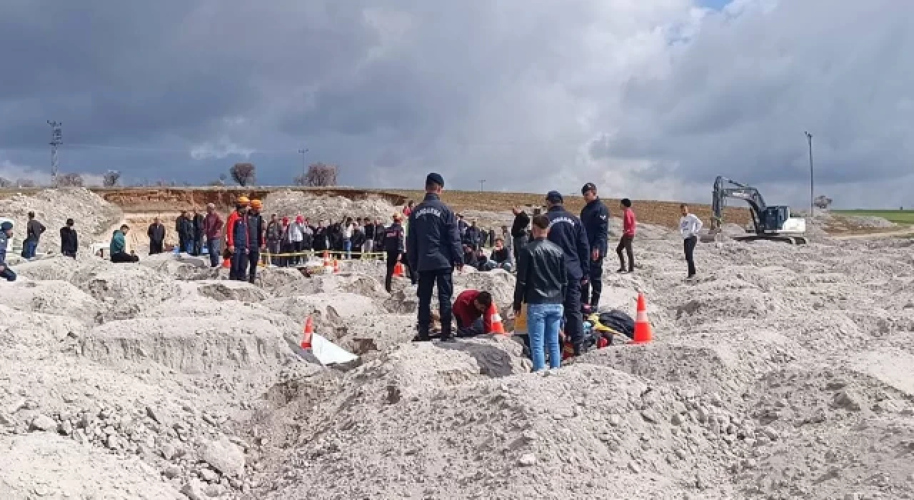 Niğde'de patates deposunda göçük: 2 kişi hayatını kaybetti; 3'ü ağır 4 yaralı!