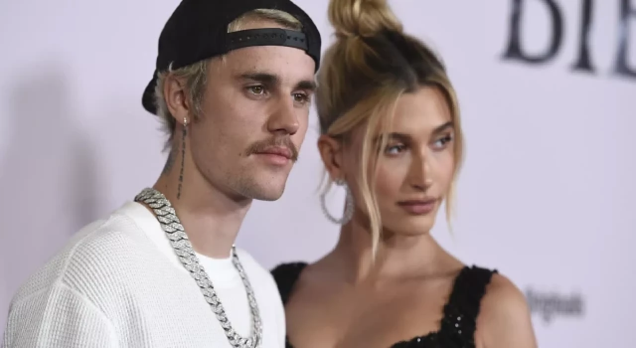 Dünyaca ünlü model Hailey Bieber hamile olduğunu duyurdu