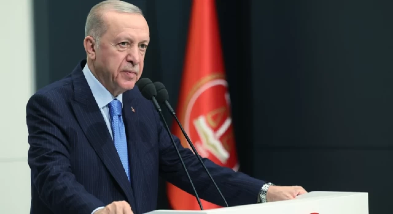 Erdoğan: Türkiye'yi darbe anayasasından kurtarmak bizim için milli bir görevdir