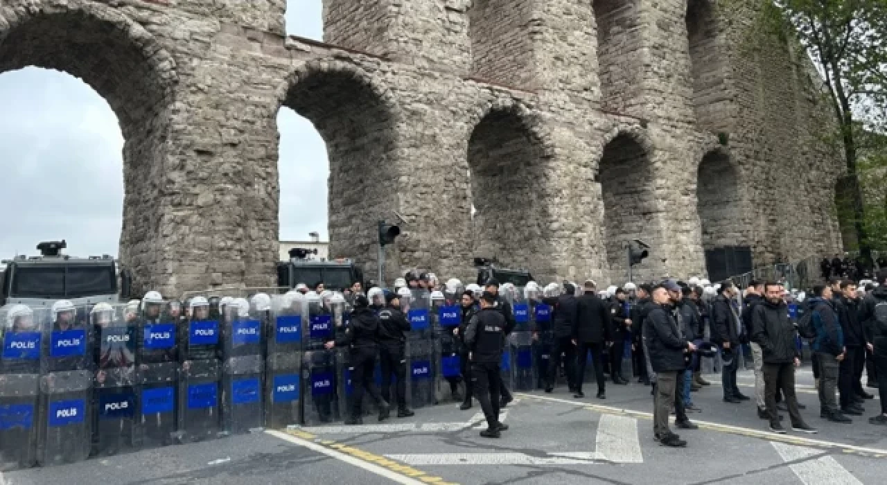 İçişleri Bakanı Yerlikaya'dan 1 Mayıs'ta görev alan İstanbul polislerine teşekkür: "Sizlerle iftihar ediyorum"