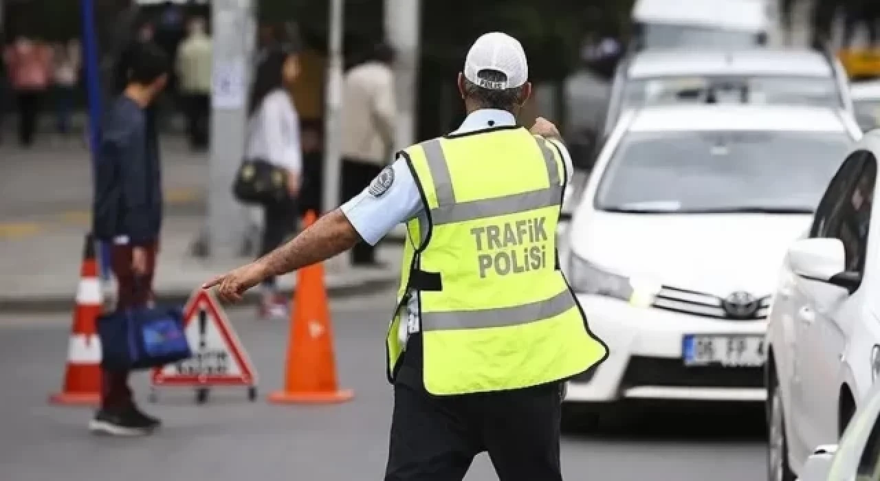 Bakan Yerlikaya, haftalık trafik denetimi verilerini açıkladı