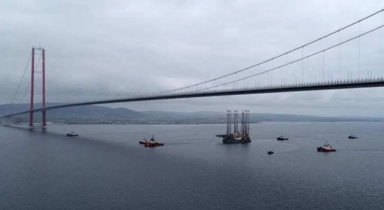 Çanakkale Boğazı tek yönlü trafiğe kapatıldı