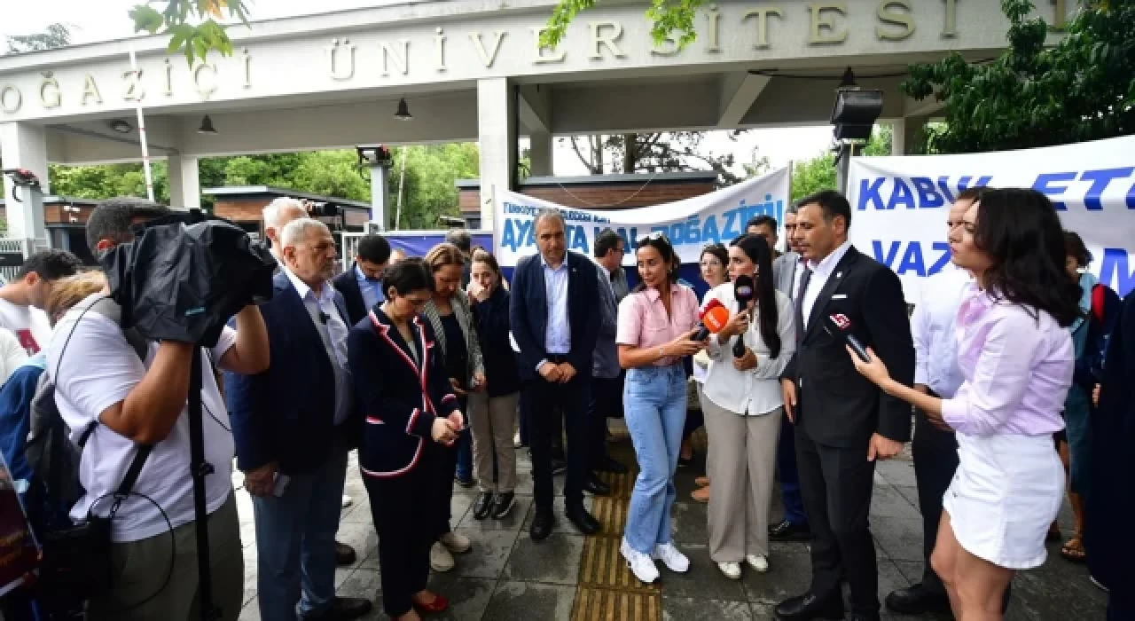 CHP’den Boğaziçi Üniversitesi’nde milletvekillerinin girişlerinin engellenmesine yönelik suç duyurusu