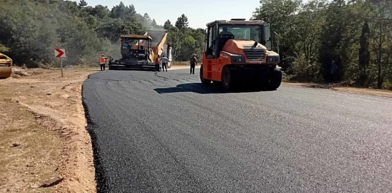 Derince’de köylere giden ulaşım ağı yenileniyor