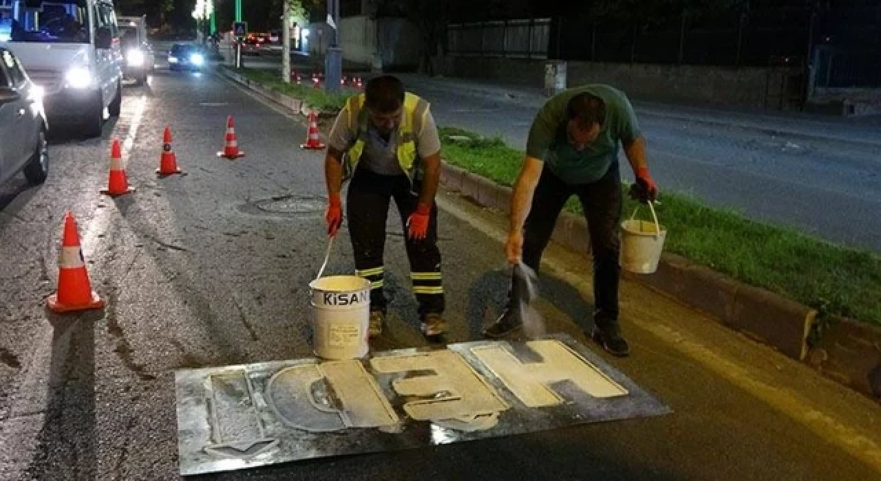 Diyarbakır’da valilik kararıyla silinen sürücülere yönelik Kürtçe yazılar, belediye tarafından yeniden yazıldı