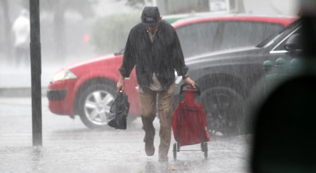 Meteoroloji'den Ankara başta olmak üzere 5 kente uyarı: Gök gürültülü sağanak geliyor