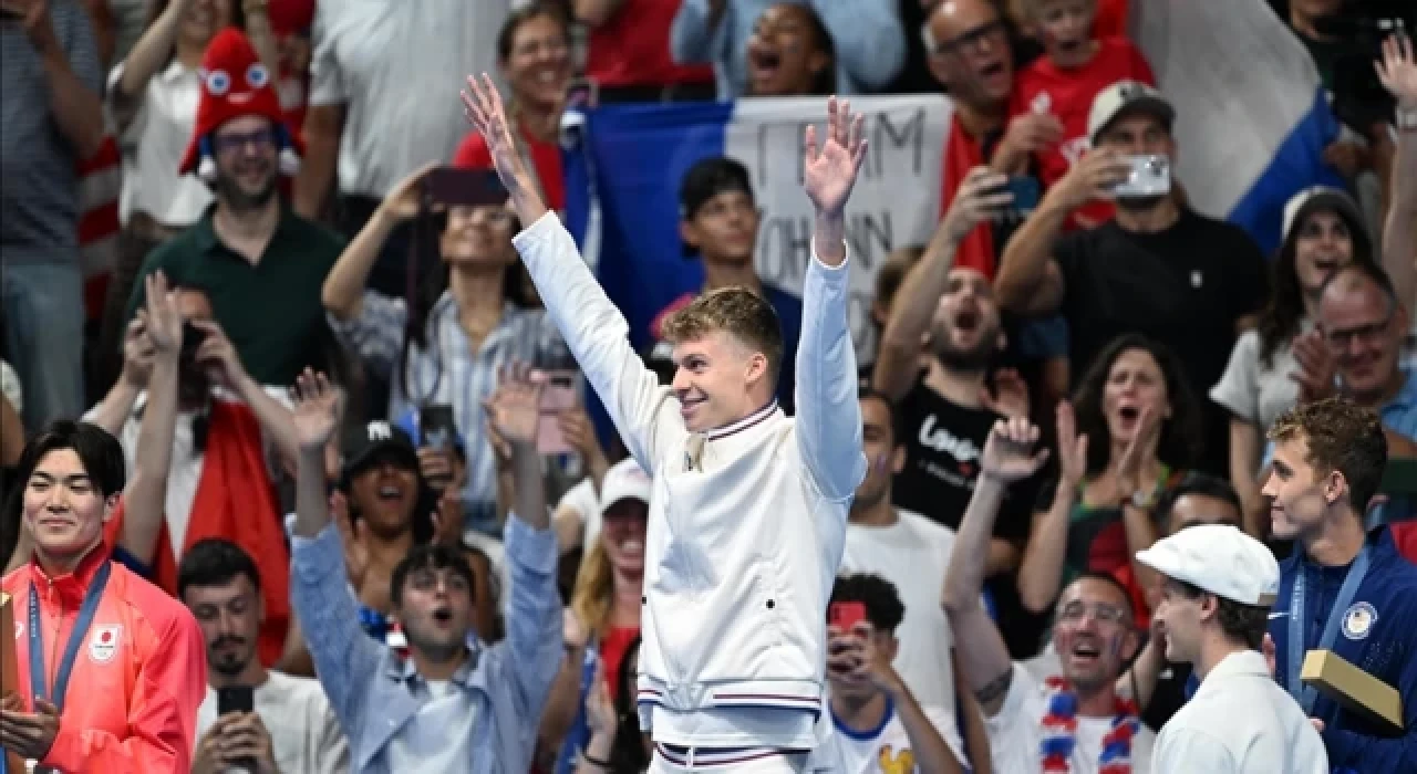 Michael Phelps'in olimpiyat rekorunu 16 yılın ardından Leon Marchand kırdı