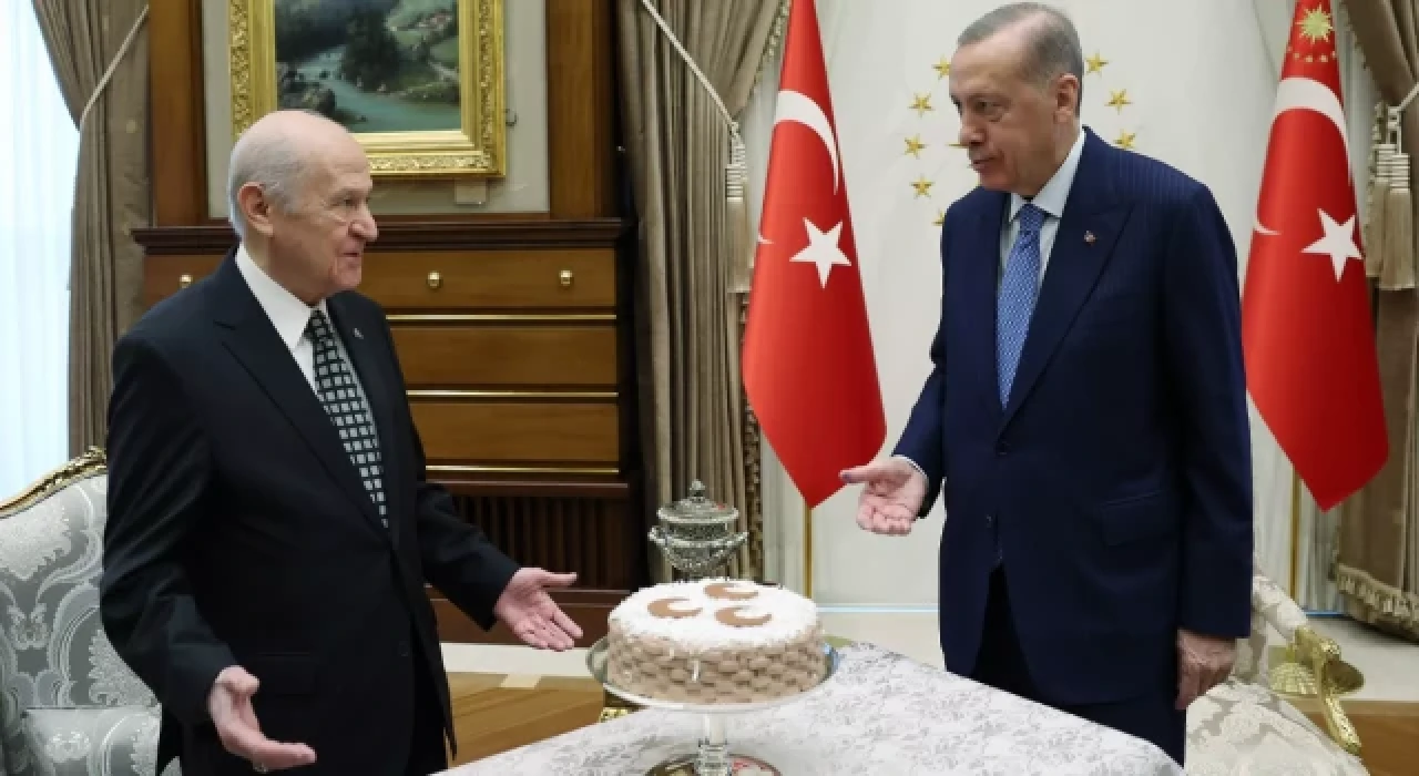 Ümit Özdağ'dan 'dosya' iddiası: Bahçeli, Erdoğan'ı tehdit etti