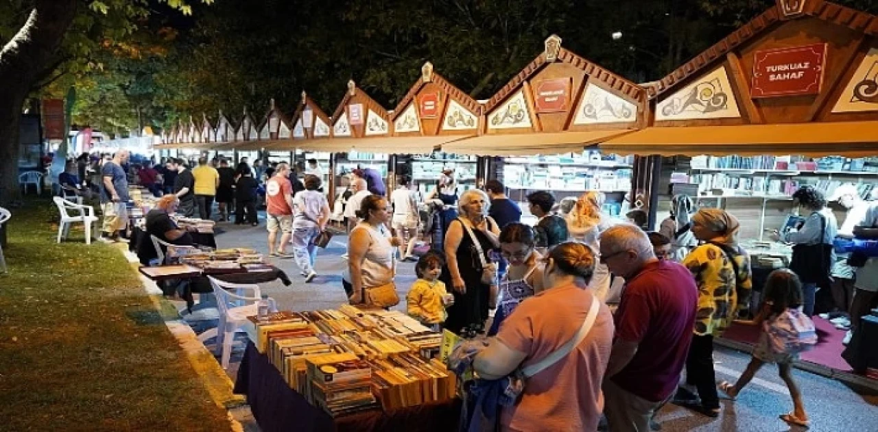 Beylikdüzü Sahaf Söyleşileri “Koku ve Kültür”le Sona Erdi