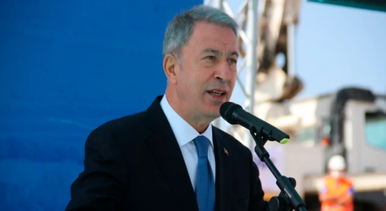 Hulusi Akar'dan İsrail Dışişleri Bakanı'na sert sözler: Büyükelçiliğimizin çalışanlarına istikamet bildirmek insanlık vicdanında küçülmüş bir Dışişleri Bakanı'nın haddine değildi