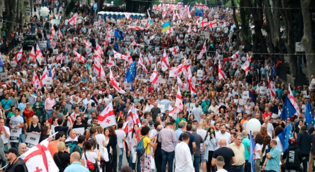 Rusya'nın iddiasına göre ABD'nin Gürcistan’da ”renkli devrim” düzenleme planı var