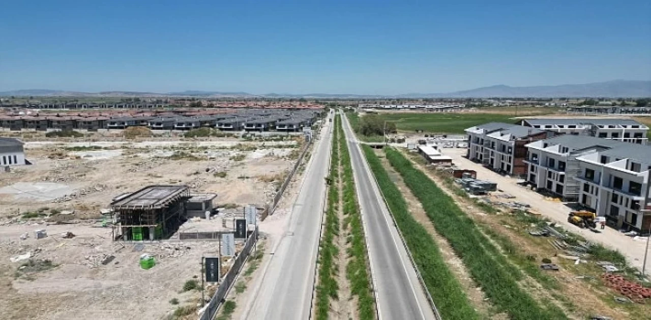 Sasalı’da hummalı çalışma sürüyor  “Önce Altyapı Sonra Çevre Düzenlemesi”