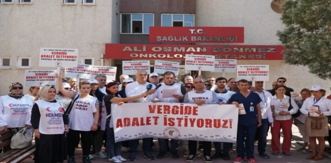 Bursalı tabipler ’vergide adalet’ için eylemlerini sürdürüyor