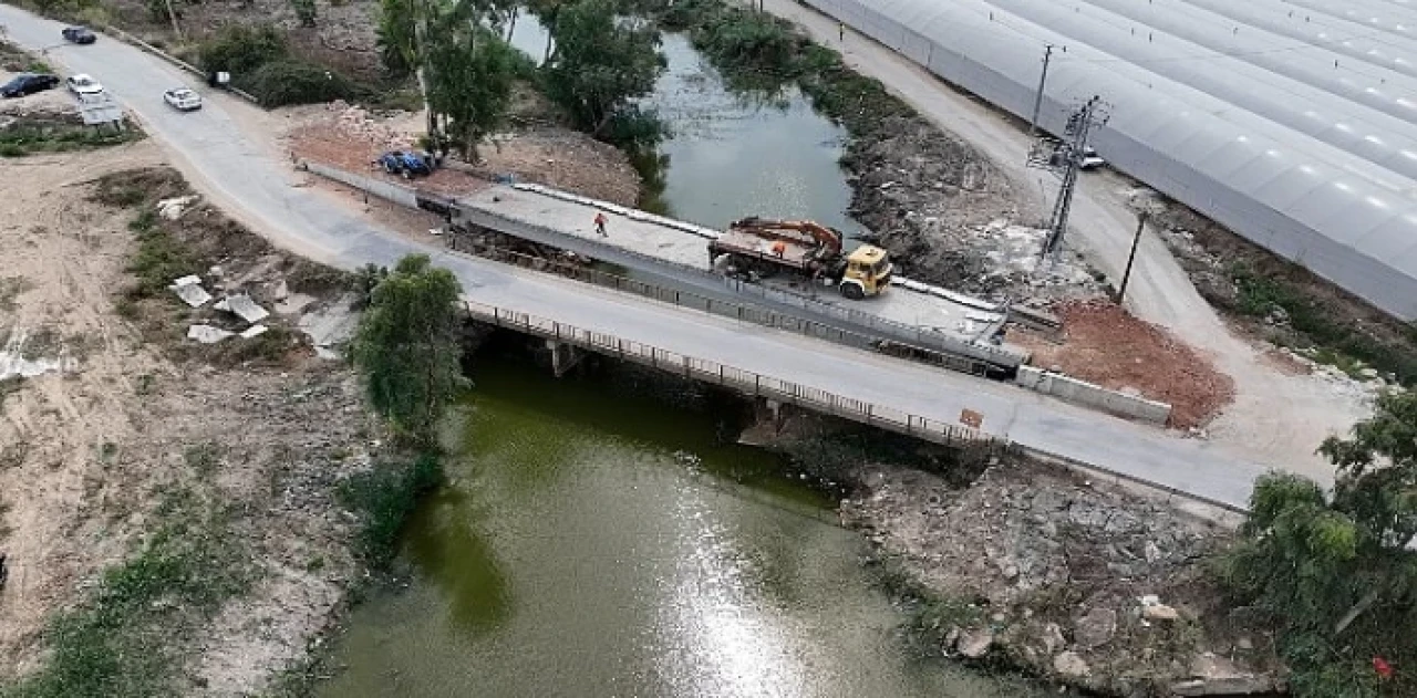 Büyükşehir’den Kundu’ya yeni köprü