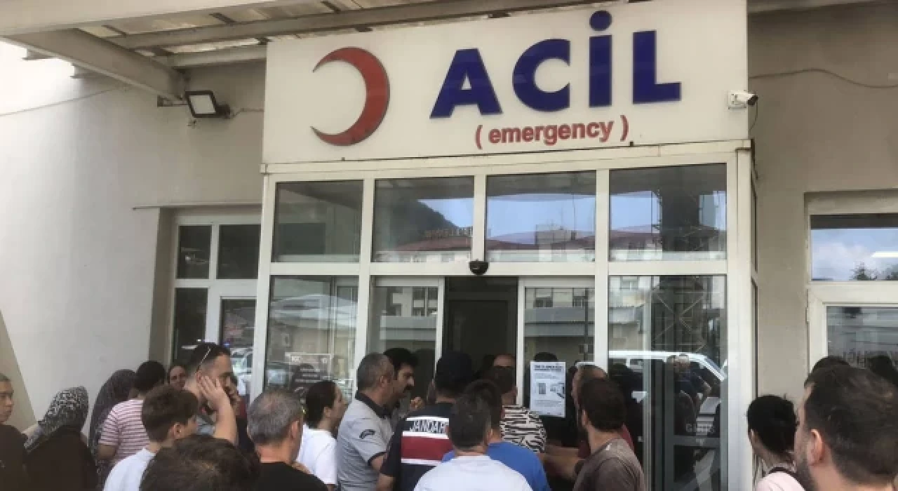 Hopa'da ağaç kesimini engellemek isteyen köylülere ateş açıldı: 1 ölü, 2 yaralı