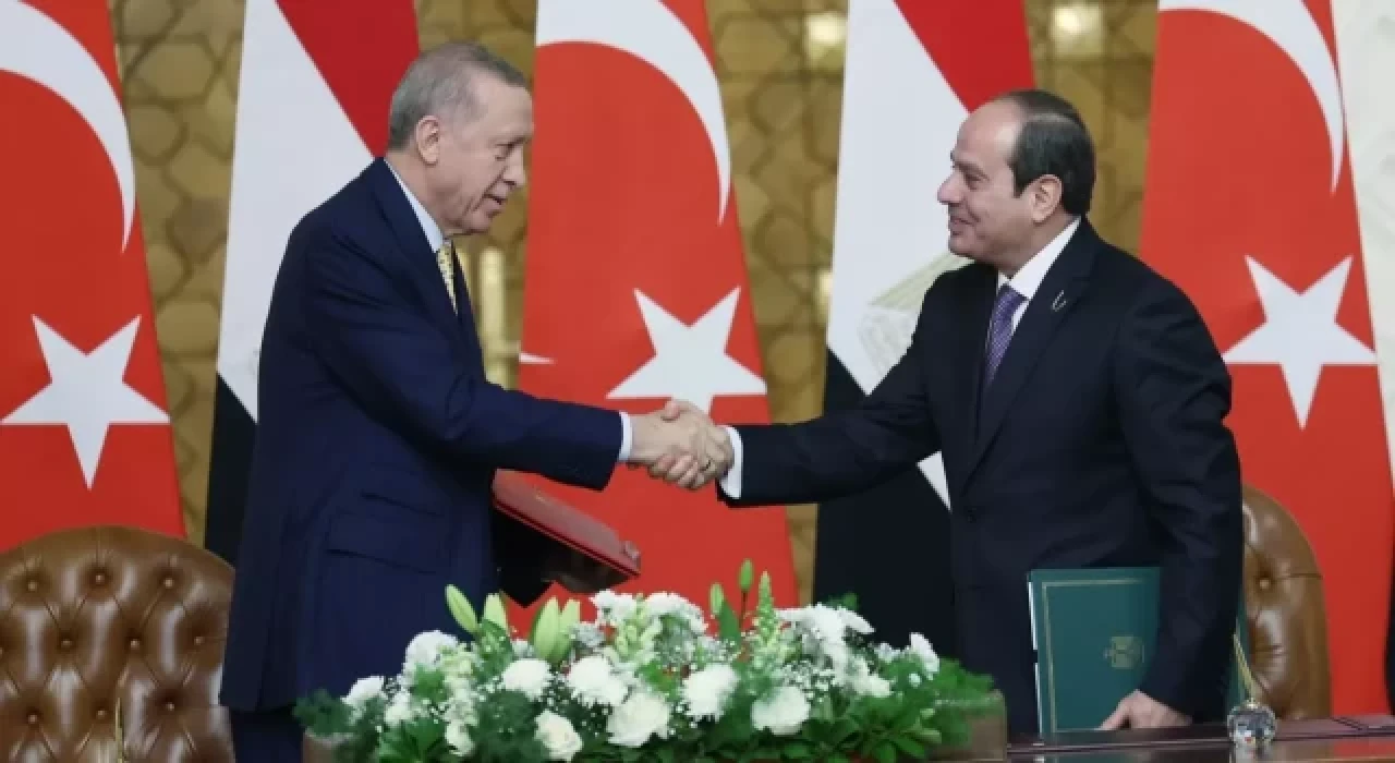 Mısır Cumhurbaşkanı Sisi 12 yıl aradan sonra Türkiye'de