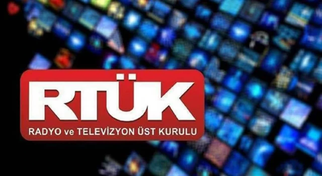 RTÜK’ten "mimik" cezası: Simge Fıstıkoğlu, Bahçeli'den bahsedilirken "gülümsemiş"