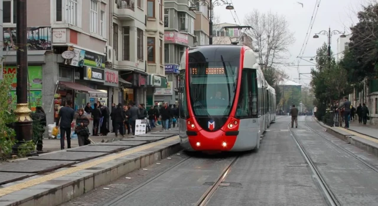 Aksaray tramvay istasyonu yarından itibaren tek yönlü olarak kapatılıyor