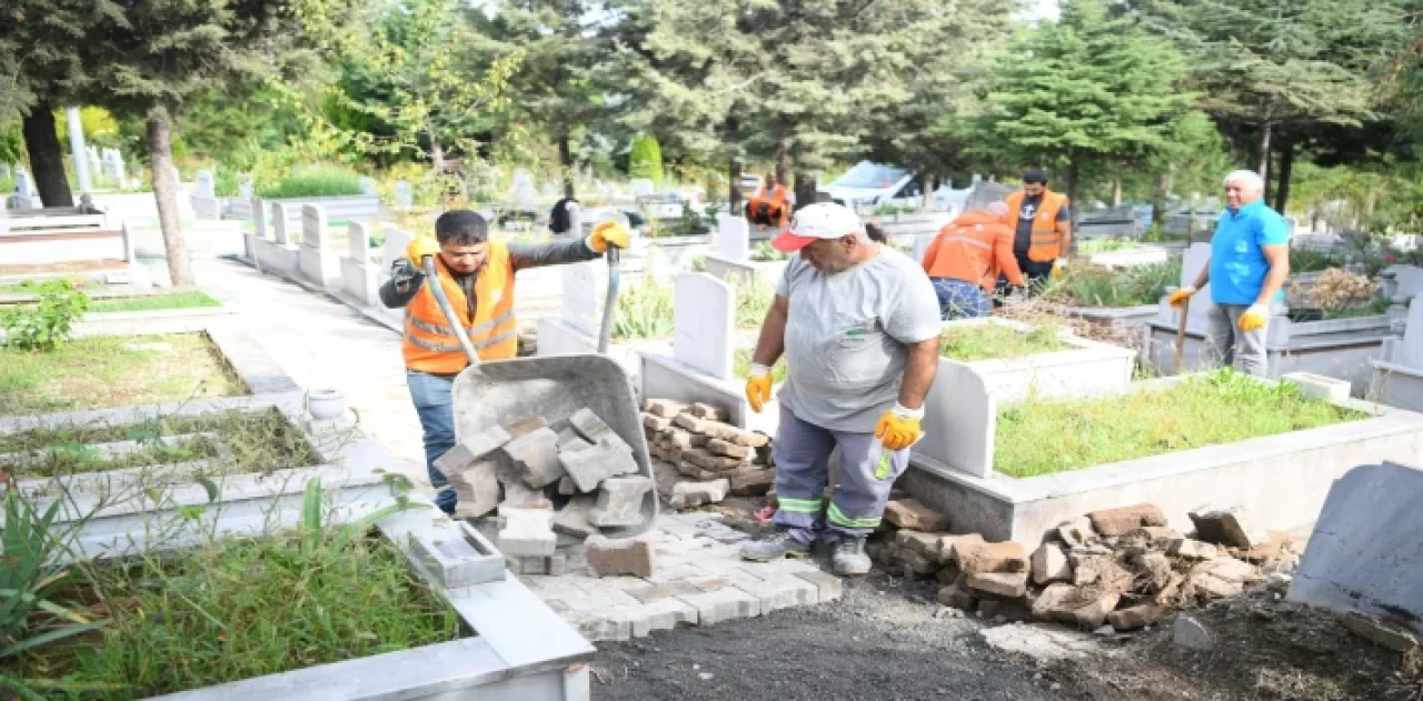 Çayırova’da Akse Mezarlığı’na bakım