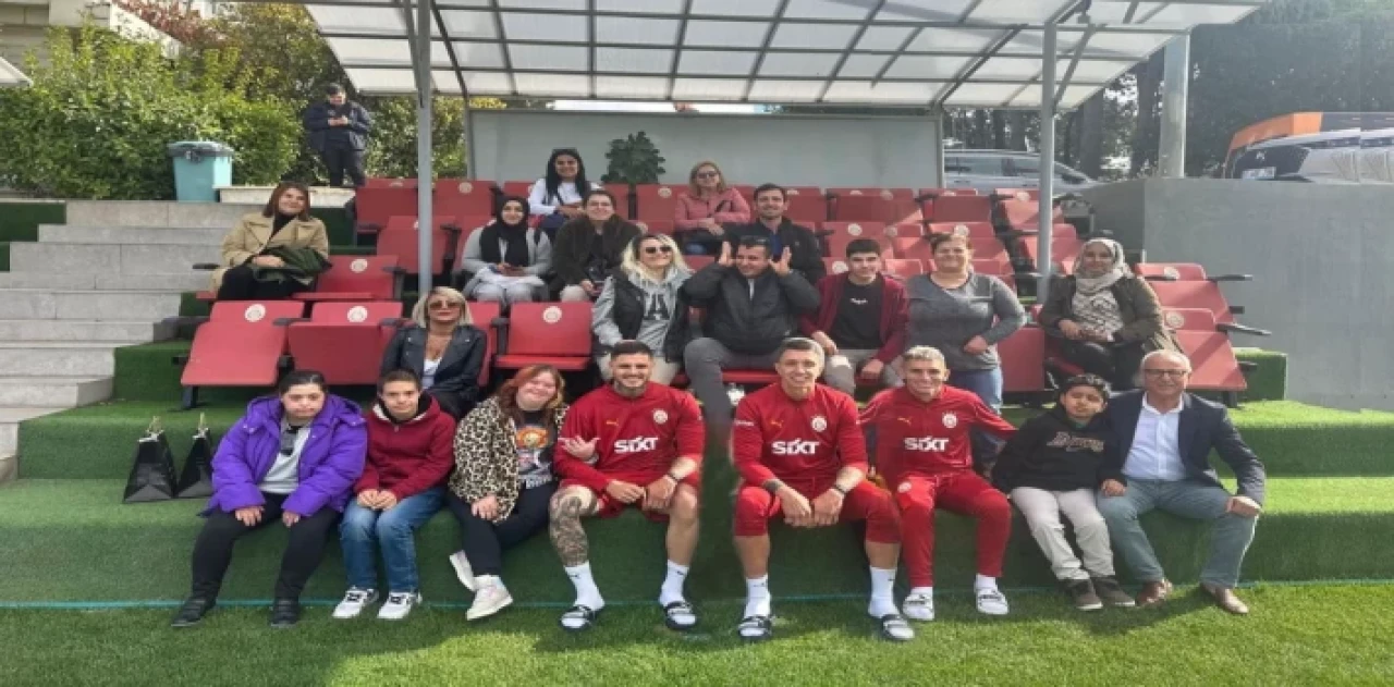 Edirneli özel gereksinimli sporcular Edirne ASKF ile Galatasaray Spor Kulübü’nü ziyaret etti