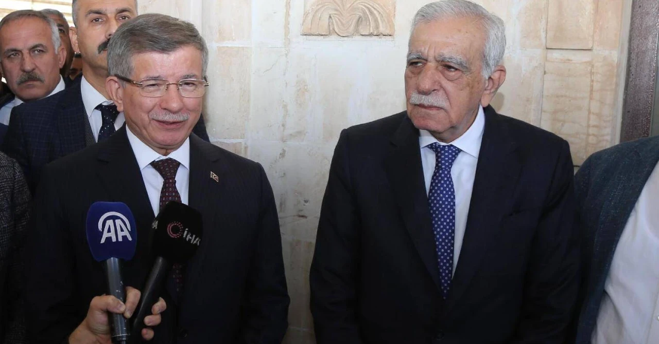 Ahmet Davutoğlu ve Ahmet Türk Mardin'de buluştu