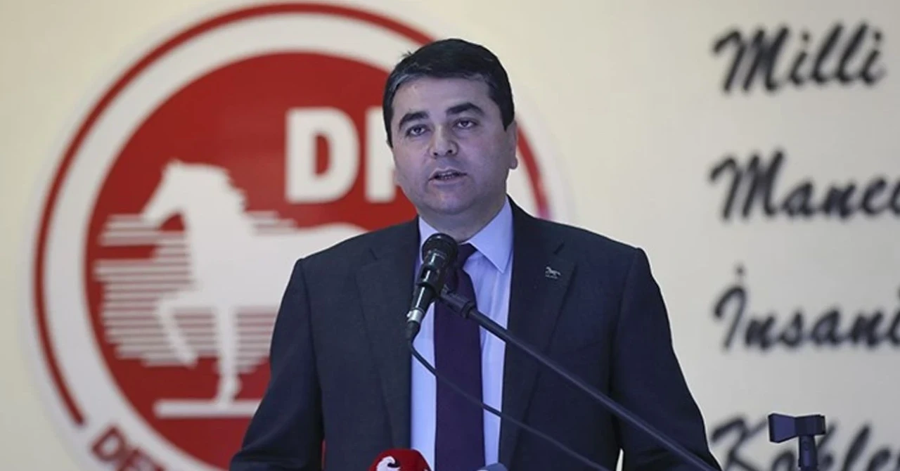 Demokrat Parti Genel Başkanı yeniden Gültekin Uysal seçildi