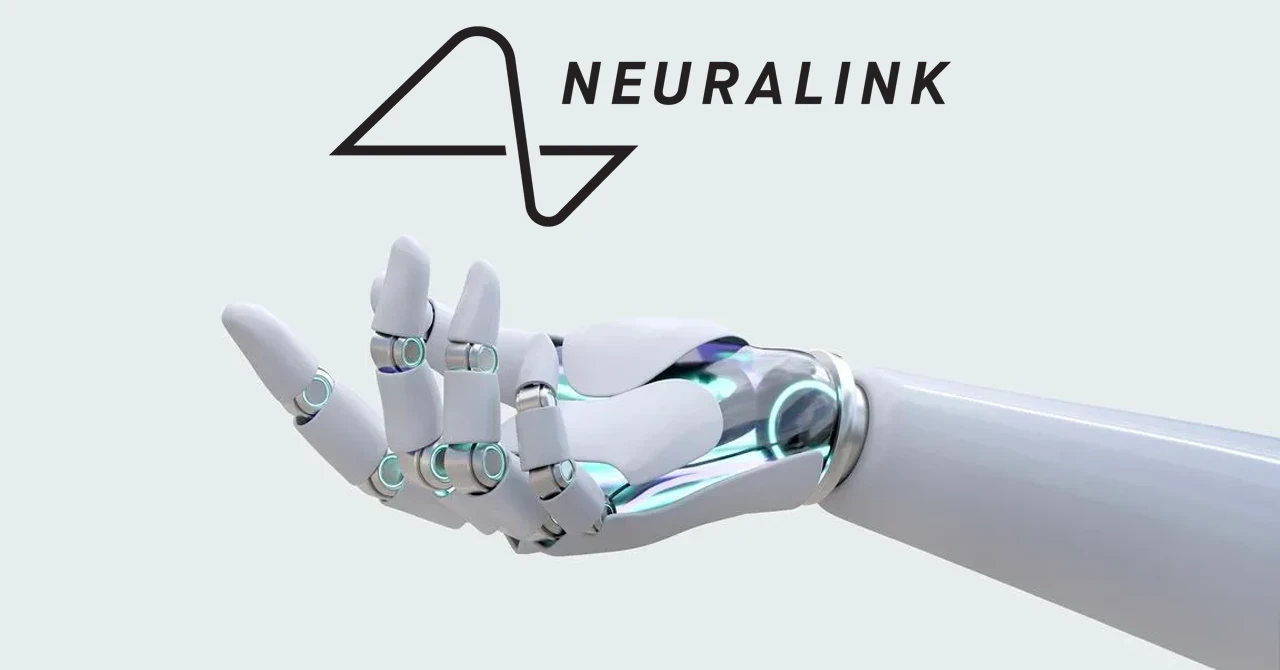 Neuralink beyin çipi ile robotik kolları kontrol etmeyi test ediyor