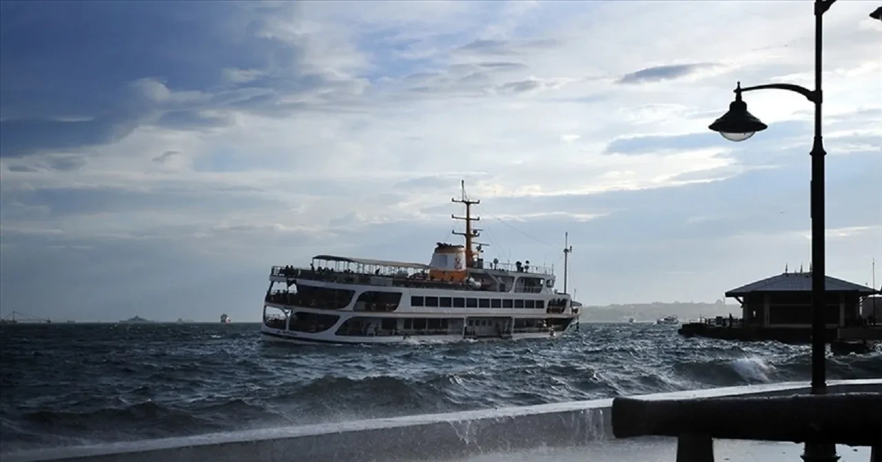 Şiddetli lodos Marmara'yı vurdu: İDO ve BUDO seferleri iptal